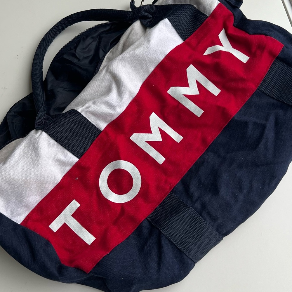 Tommy Hilfiger Duffle